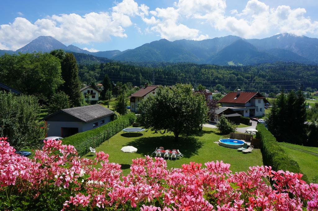 Haus Peter Bed and Breakfast Latschach ober dem Faakersee Eksteriør billede